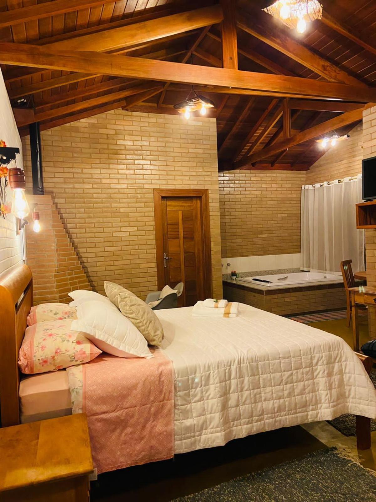 Chales Terras Altas ゴンサウヴェス 部屋 写真